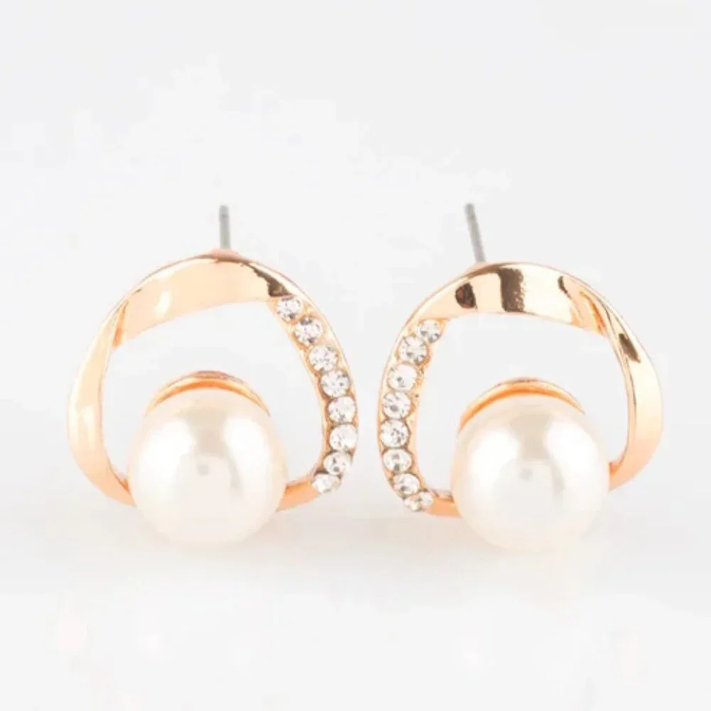 Paparazzi Jewelry Accessories - Stylishly Suave - Gold Earrings - Vintage